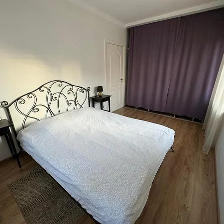 Apartment Spacious In Old Town Street Vilnius