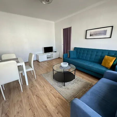 Διαμέρισμα Spacious In Old Town Street *