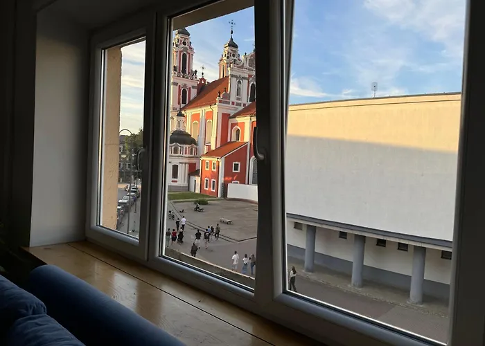 Spacious In Old Town Street Daire Vilnius